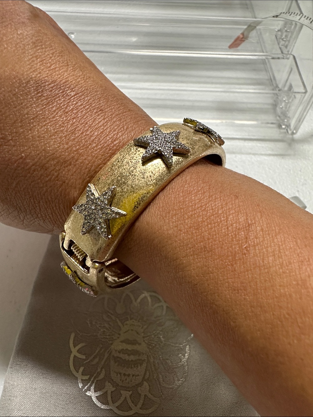 Marlyn Schiff Gold Star-Appliqué Hinged Bangle Bracelet new with dust bag
